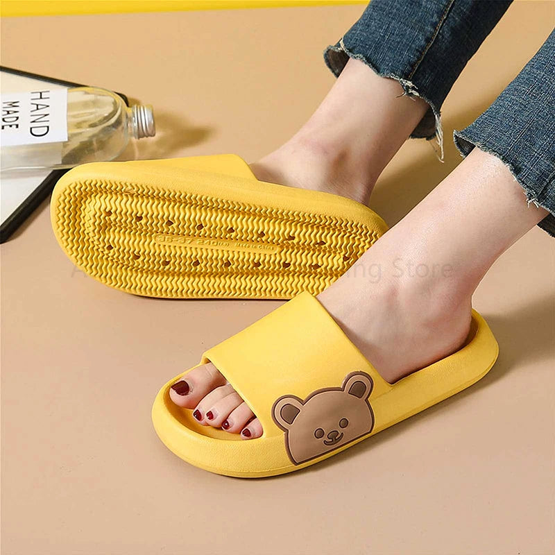 Summer Slippers Couple Cute Bear Cartoon Print Soft Sole Indoor Sandals Men Non-Slip Outdoor Beach Shoes Women Bathroom Footwear