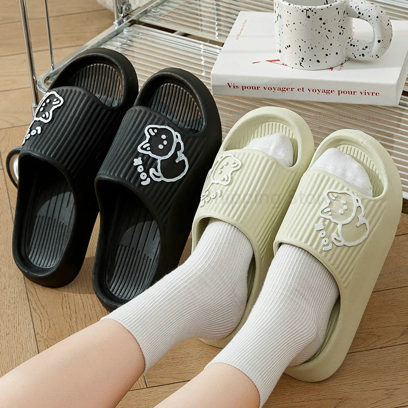 Summer Slippers Couple Cute Bear Cartoon Print Soft Sole Indoor Sandals Men Non-Slip Outdoor Beach Shoes Women Bathroom Footwear